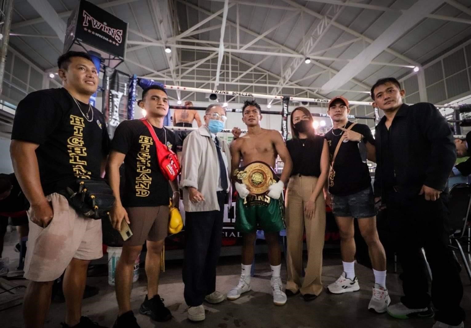 FILIPINO FIGHTER 1